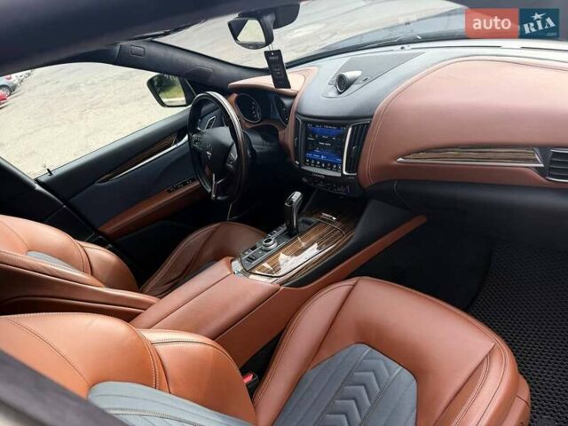 Синий Мазерати Леванте, объемом двигателя 2.99 л и пробегом 66 тыс. км за 49000 $, фото 20 на Automoto.ua
