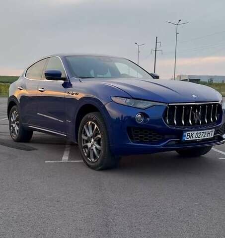 Синій Мазераті Леванте, об'ємом двигуна 2.98 л та пробігом 38 тис. км за 45000 $, фото 9 на Automoto.ua