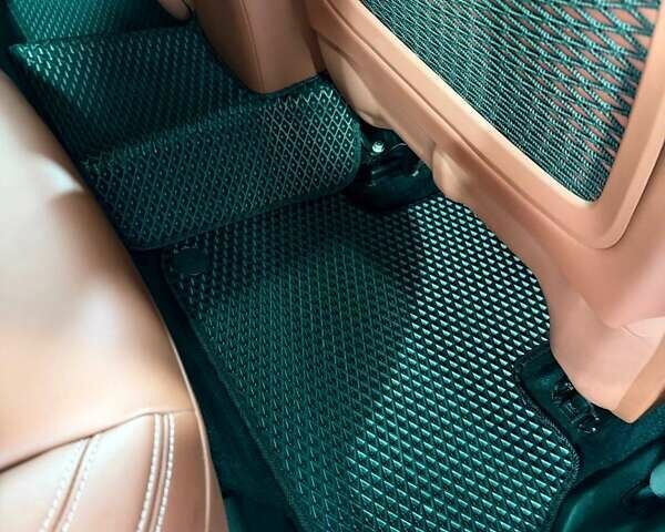 Синий Мазерати Леванте, объемом двигателя 2.99 л и пробегом 66 тыс. км за 49000 $, фото 3 на Automoto.ua