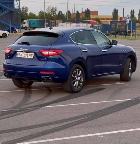 Синій Мазераті Леванте, об'ємом двигуна 2.98 л та пробігом 38 тис. км за 45000 $, фото 7 на Automoto.ua