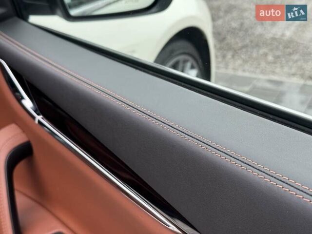 Белый Мазерати Кватропорте, объемом двигателя 2.98 л и пробегом 62 тыс. км за 29990 $, фото 78 на Automoto.ua