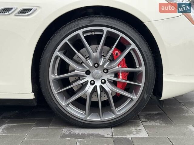 Белый Мазерати Кватропорте, объемом двигателя 2.98 л и пробегом 62 тыс. км за 29990 $, фото 17 на Automoto.ua