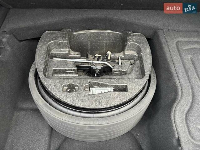 Белый Мазерати Кватропорте, объемом двигателя 2.98 л и пробегом 62 тыс. км за 29990 $, фото 12 на Automoto.ua