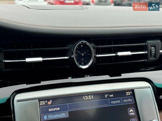 Белый Мазерати Кватропорте, объемом двигателя 2.98 л и пробегом 62 тыс. км за 29990 $, фото 47 на Automoto.ua