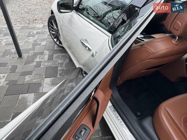 Белый Мазерати Кватропорте, объемом двигателя 2.98 л и пробегом 62 тыс. км за 29990 $, фото 65 на Automoto.ua