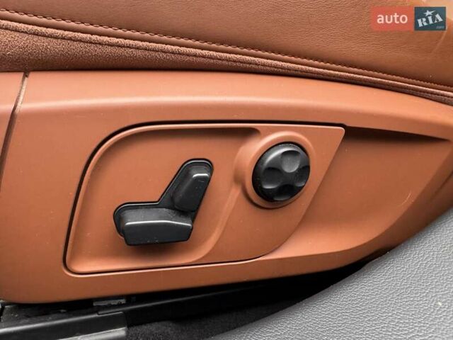 Белый Мазерати Кватропорте, объемом двигателя 2.98 л и пробегом 62 тыс. км за 29990 $, фото 33 на Automoto.ua