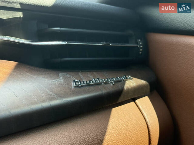 Білий Мазераті Quattroporte, об'ємом двигуна 2.98 л та пробігом 137 тис. км за 27999 $, фото 43 на Automoto.ua