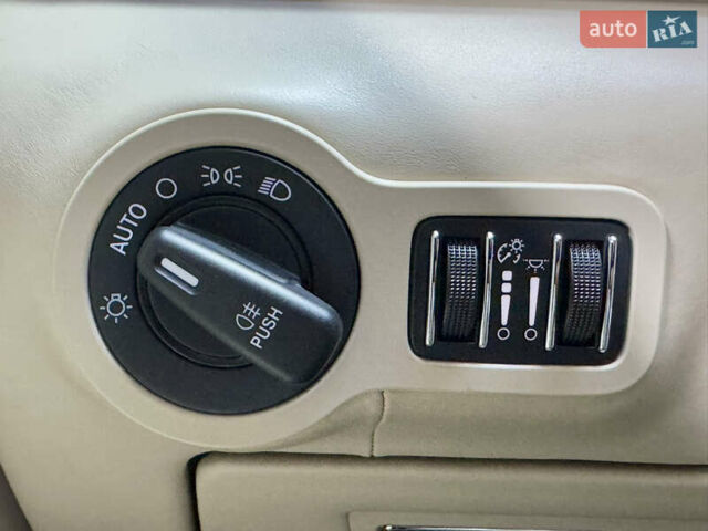 Бежевый Мазерати Кватропорте, объемом двигателя 2.98 л и пробегом 151 тыс. км за 30000 $, фото 48 на Automoto.ua