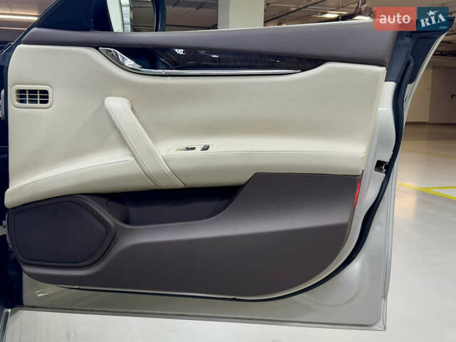 Бежевый Мазерати Кватропорте, объемом двигателя 2.98 л и пробегом 151 тыс. км за 30000 $, фото 49 на Automoto.ua