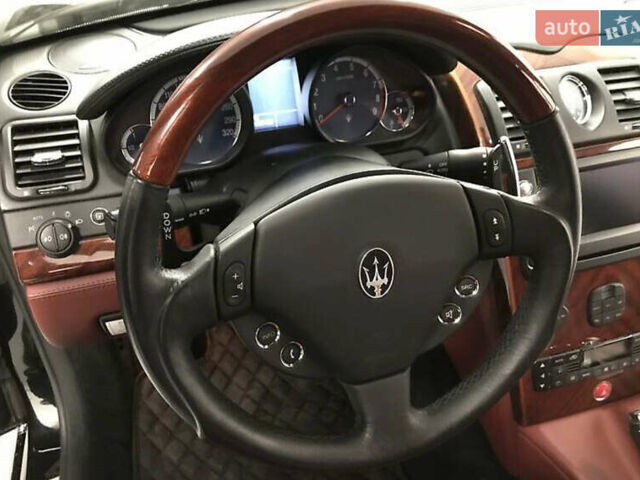 Черный Мазерати Кватропорте, объемом двигателя 4.24 л и пробегом 88 тыс. км за 13300 $, фото 12 на Automoto.ua
