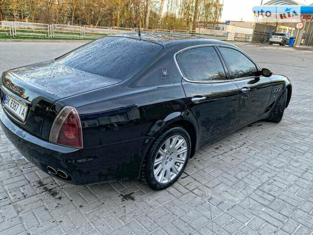 Чорний Мазераті Quattroporte, об'ємом двигуна 4.2 л та пробігом 52 тис. км за 17777 $, фото 18 на Automoto.ua