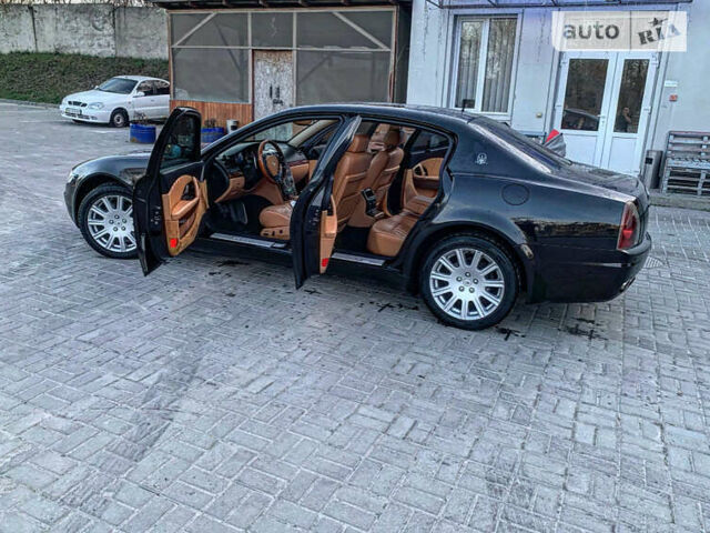 Чорний Мазераті Quattroporte, об'ємом двигуна 4.2 л та пробігом 52 тис. км за 17777 $, фото 7 на Automoto.ua