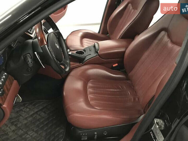 Черный Мазерати Кватропорте, объемом двигателя 4.24 л и пробегом 88 тыс. км за 13300 $, фото 10 на Automoto.ua