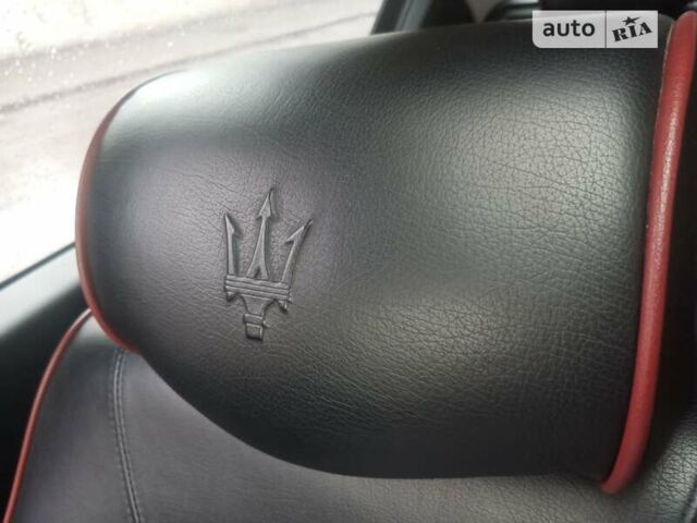 Чорний Мазераті Quattroporte, об'ємом двигуна 4.2 л та пробігом 90 тис. км за 18000 $, фото 36 на Automoto.ua