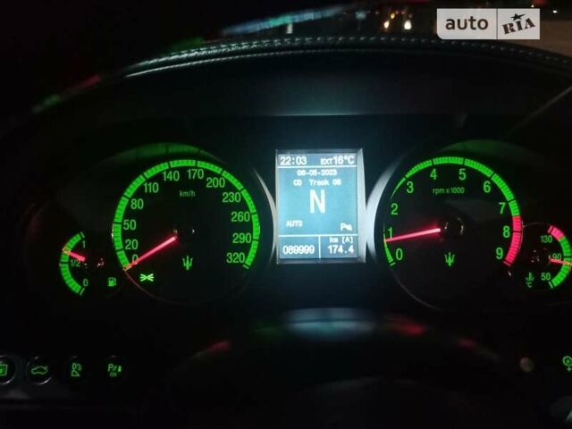 Черный Мазерати Кватропорте, объемом двигателя 4.2 л и пробегом 90 тыс. км за 21000 $, фото 28 на Automoto.ua