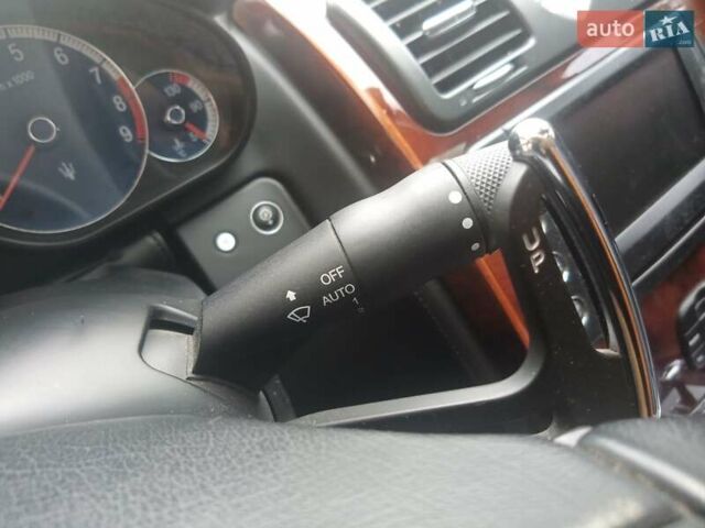 Черный Мазерати Кватропорте, объемом двигателя 4.2 л и пробегом 90 тыс. км за 21000 $, фото 29 на Automoto.ua