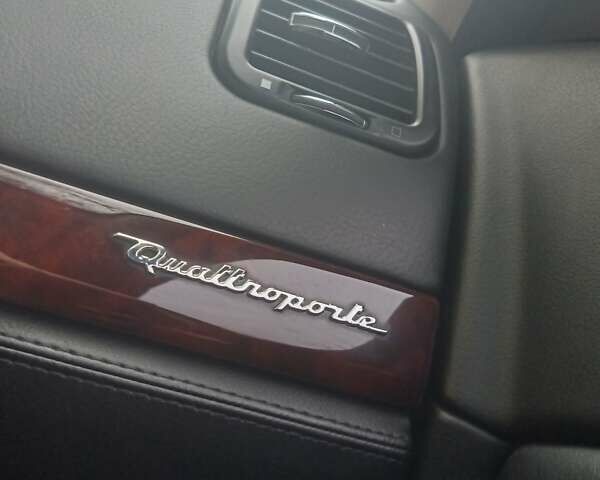 Черный Мазерати Кватропорте, объемом двигателя 4.2 л и пробегом 90 тыс. км за 21000 $, фото 37 на Automoto.ua