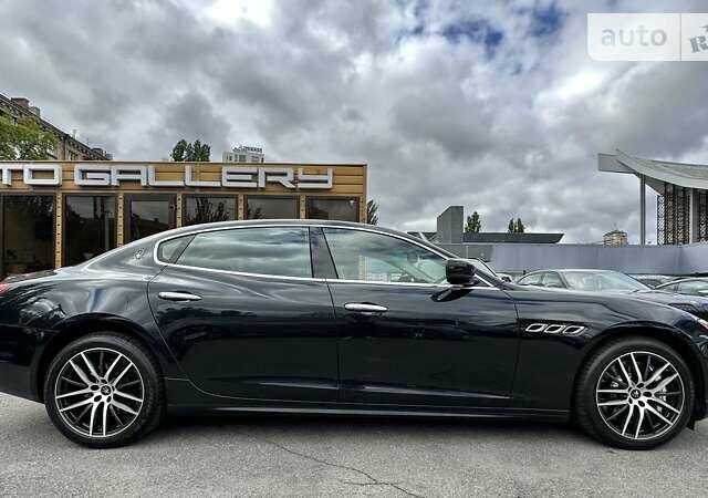 Чорний Мазераті Quattroporte, об'ємом двигуна 3.8 л та пробігом 55 тис. км за 49990 $, фото 3 на Automoto.ua