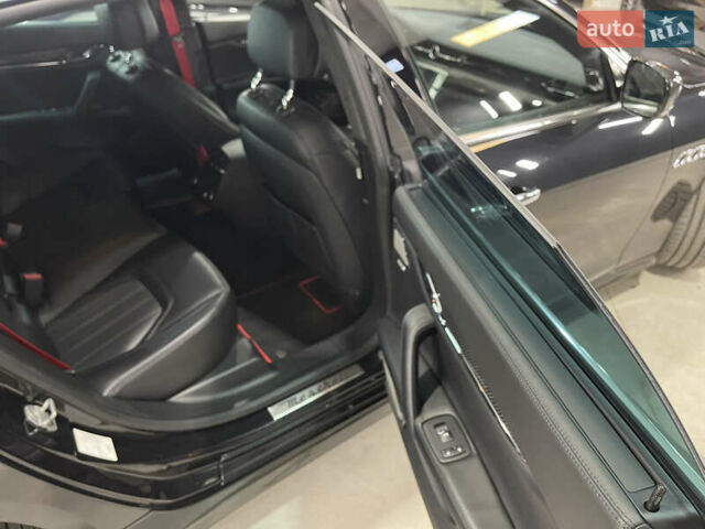 Черный Мазерати Кватропорте, объемом двигателя 3.8 л и пробегом 69 тыс. км за 29700 $, фото 29 на Automoto.ua