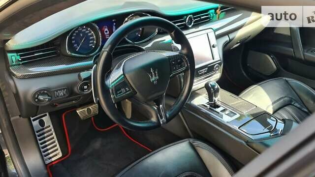 Чорний Мазераті Quattroporte, об'ємом двигуна 3.8 л та пробігом 55 тис. км за 45555 $, фото 27 на Automoto.ua