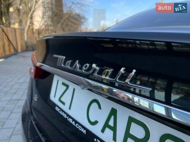 Чорний Мазераті Quattroporte, об'ємом двигуна 2.98 л та пробігом 59 тис. км за 31999 $, фото 8 на Automoto.ua