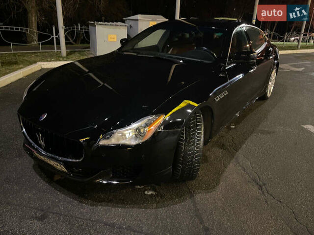 Черный Мазерати Кватропорте, объемом двигателя 2.98 л и пробегом 145 тыс. км за 42000 $, фото 4 на Automoto.ua