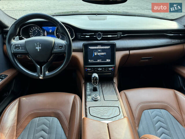 Чорний Мазераті Quattroporte, об'ємом двигуна 2.99 л та пробігом 89 тис. км за 32500 $, фото 39 на Automoto.ua