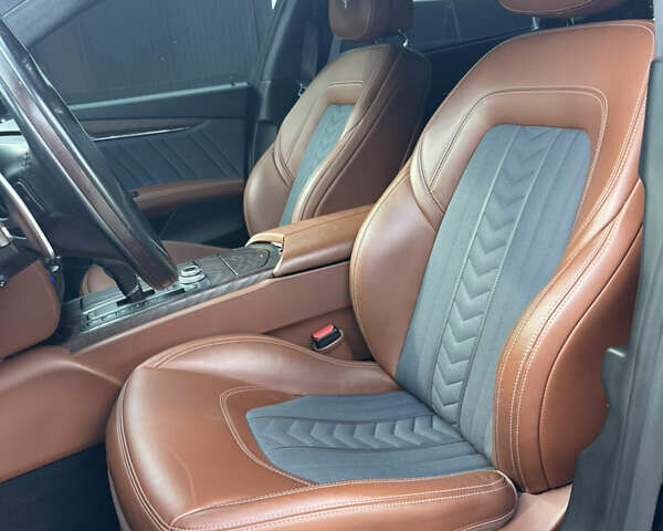 Чорний Мазераті Quattroporte, об'ємом двигуна 2.99 л та пробігом 89 тис. км за 32500 $, фото 21 на Automoto.ua