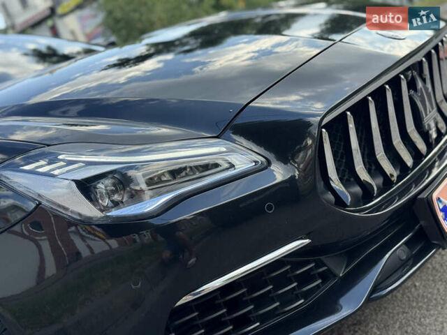 Чорний Мазераті Quattroporte, об'ємом двигуна 2.99 л та пробігом 89 тис. км за 32500 $, фото 8 на Automoto.ua