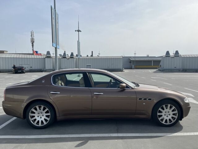 Коричневий Мазераті Quattroporte, об'ємом двигуна 0.42 л та пробігом 118 тис. км за 11500 $, фото 3 на Automoto.ua