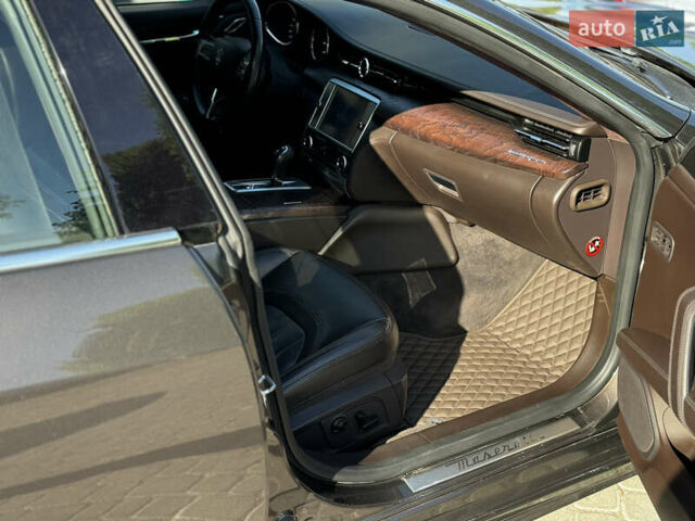 Коричневий Мазераті Quattroporte, об'ємом двигуна 3 л та пробігом 78 тис. км за 25000 $, фото 38 на Automoto.ua