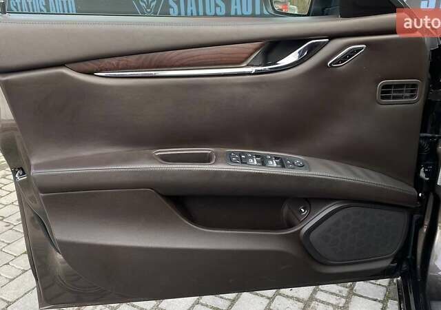 Коричневый Мазерати Кватропорте, объемом двигателя 2.98 л и пробегом 77 тыс. км за 25700 $, фото 12 на Automoto.ua