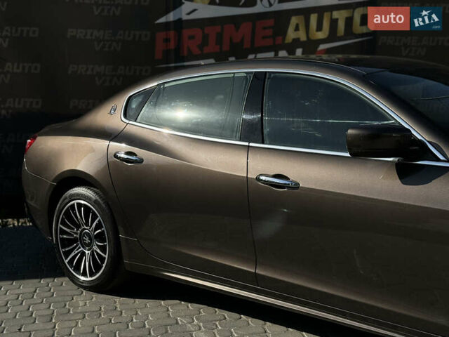 Коричневий Мазераті Quattroporte, об'ємом двигуна 3 л та пробігом 78 тис. км за 25000 $, фото 18 на Automoto.ua