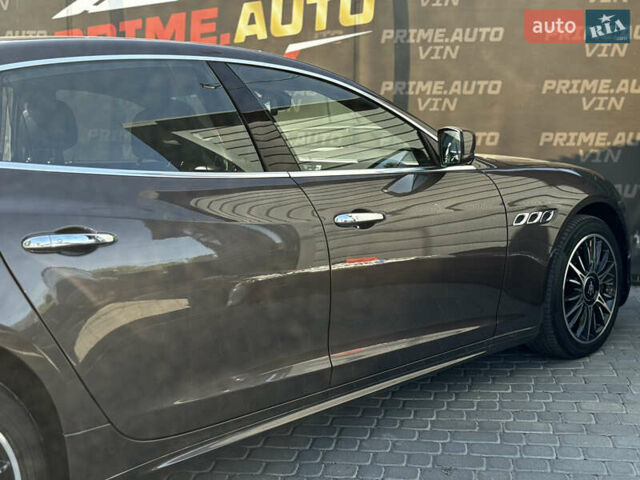 Коричневий Мазераті Quattroporte, об'ємом двигуна 3 л та пробігом 78 тис. км за 25000 $, фото 26 на Automoto.ua
