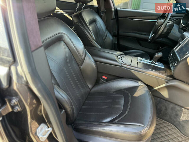 Коричневий Мазераті Quattroporte, об'ємом двигуна 3 л та пробігом 78 тис. км за 25000 $, фото 42 на Automoto.ua