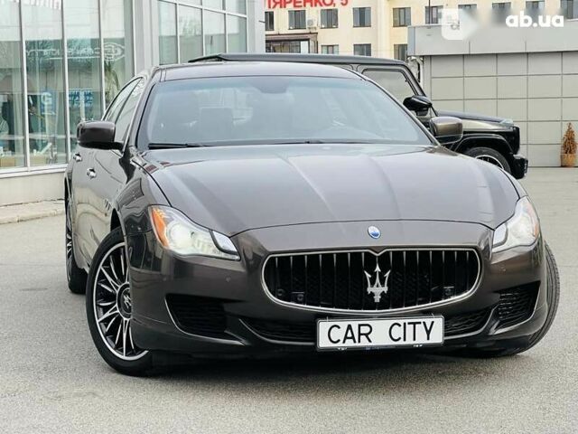 Мазераті Quattroporte, об'ємом двигуна 3 л та пробігом 77 тис. км за 28999 $, фото 8 на Automoto.ua