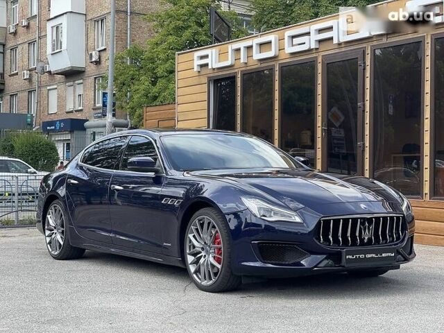 Мазераті Quattroporte, об'ємом двигуна 3 л та пробігом 42 тис. км за 40900 $, фото 12 на Automoto.ua