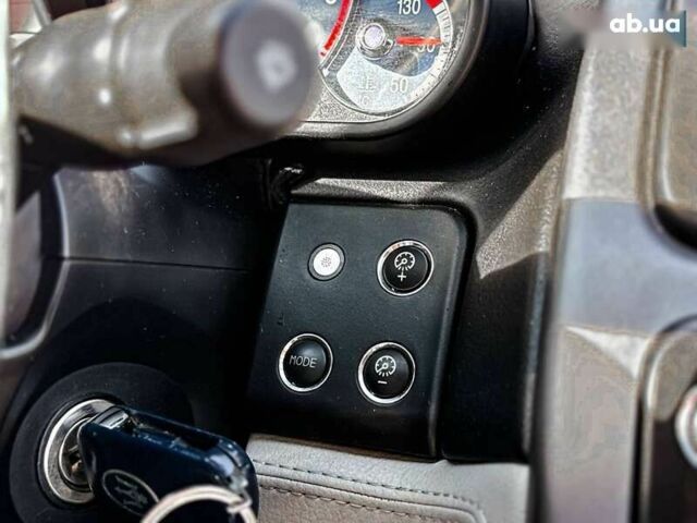 Мазерати Кватропорте 2005 в Киеве на Automoto.ua Мазерати Кватропорте, объемом двигателя 0 л и пробегом 115 тыс. км за 9999 $, фото 13 на Automoto.ua
