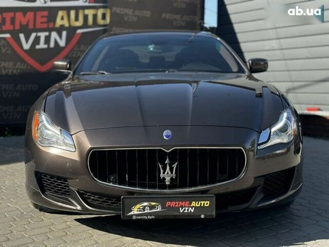 Мазераті Quattroporte 2013 у Вінниці на Automoto.ua Мазераті Quattroporte, об'ємом двигуна 3 л та пробігом 78 тис. км за 25000 $, фото 5 на Automoto.ua