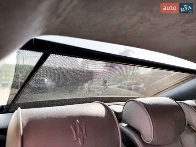 Сірий Мазераті Quattroporte, об'ємом двигуна 4.24 л та пробігом 115 тис. км за 9999 $, фото 38 на Automoto.ua