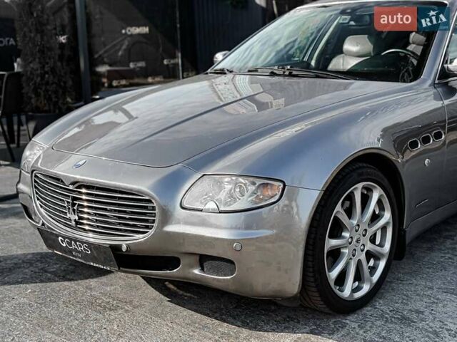 Сірий Мазераті Quattroporte, об'ємом двигуна 4.24 л та пробігом 115 тис. км за 9999 $, фото 1 на Automoto.ua