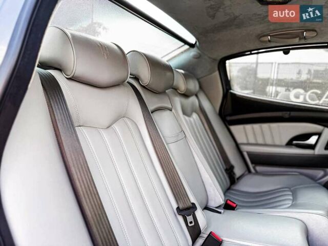 Сірий Мазераті Quattroporte, об'ємом двигуна 4.24 л та пробігом 115 тис. км за 9999 $, фото 39 на Automoto.ua