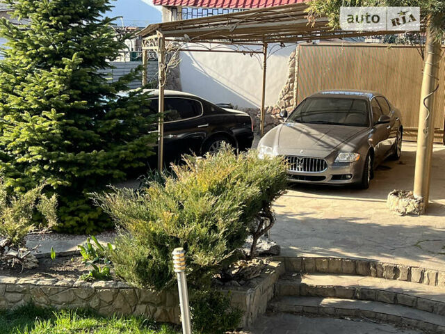 Сірий Мазераті Quattroporte, об'ємом двигуна 4.69 л та пробігом 74 тис. км за 29200 $, фото 45 на Automoto.ua