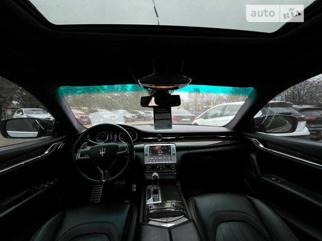 Сірий Мазераті Quattroporte, об'ємом двигуна 3 л та пробігом 165 тис. км за 26900 $, фото 7 на Automoto.ua