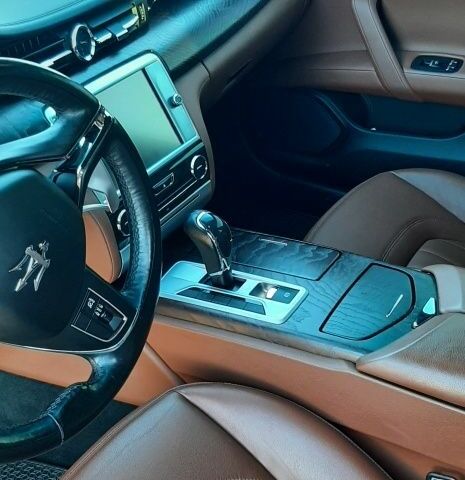 Сірий Мазераті Quattroporte, об'ємом двигуна 3 л та пробігом 73 тис. км за 40000 $, фото 8 на Automoto.ua