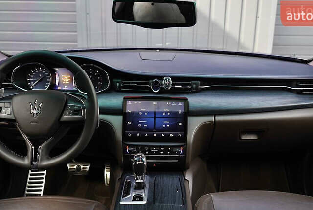 Синий Мазерати Кватропорте, объемом двигателя 2.98 л и пробегом 107 тыс. км за 20000 $, фото 7 на Automoto.ua