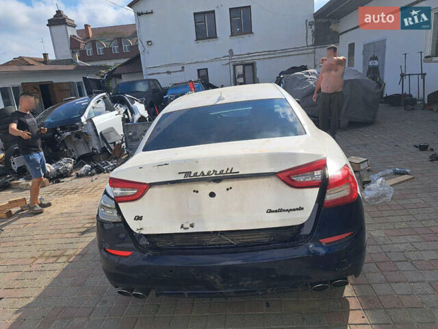 Синий Мазерати Кватропорте, объемом двигателя 2.98 л и пробегом 147 тыс. км за 14000 $, фото 3 на Automoto.ua