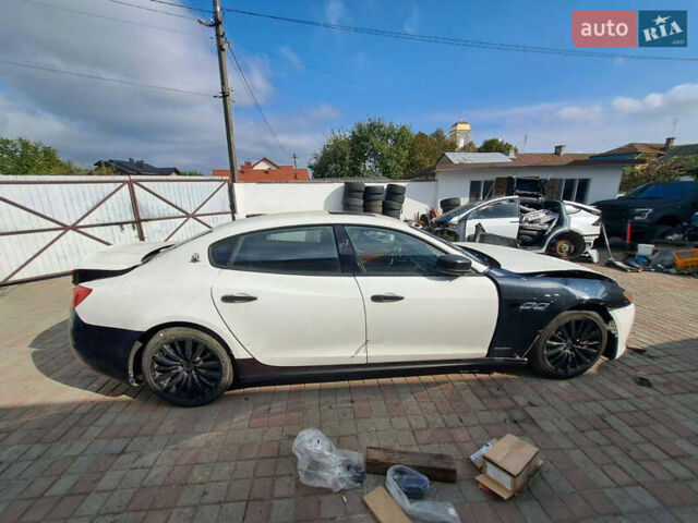 Синий Мазерати Кватропорте, объемом двигателя 2.98 л и пробегом 147 тыс. км за 14000 $, фото 8 на Automoto.ua