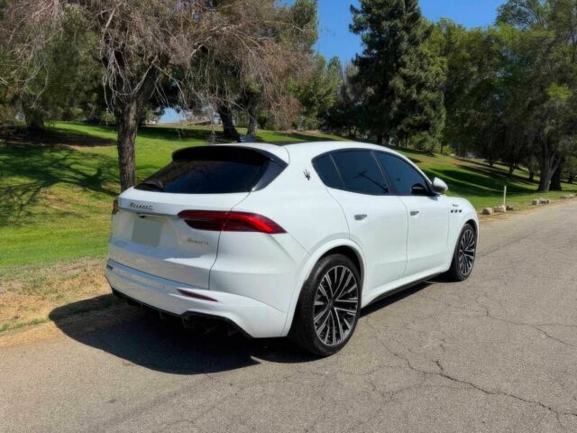 Мазерати Другая 2023 в Кропивницком (Кировограде) на Automoto.ua Белый Мазерати Другая, объемом двигателя 2 л и пробегом 27 тыс. км за 43000 $, фото 3 на Automoto.ua