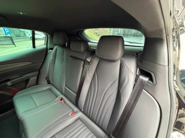 Черный Мазерати Другая, объемом двигателя 0 л и пробегом 2 тыс. км за 28900 $, фото 9 на Automoto.ua